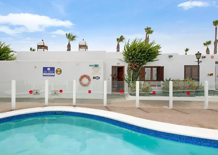 Puerto Chico M Apartment *